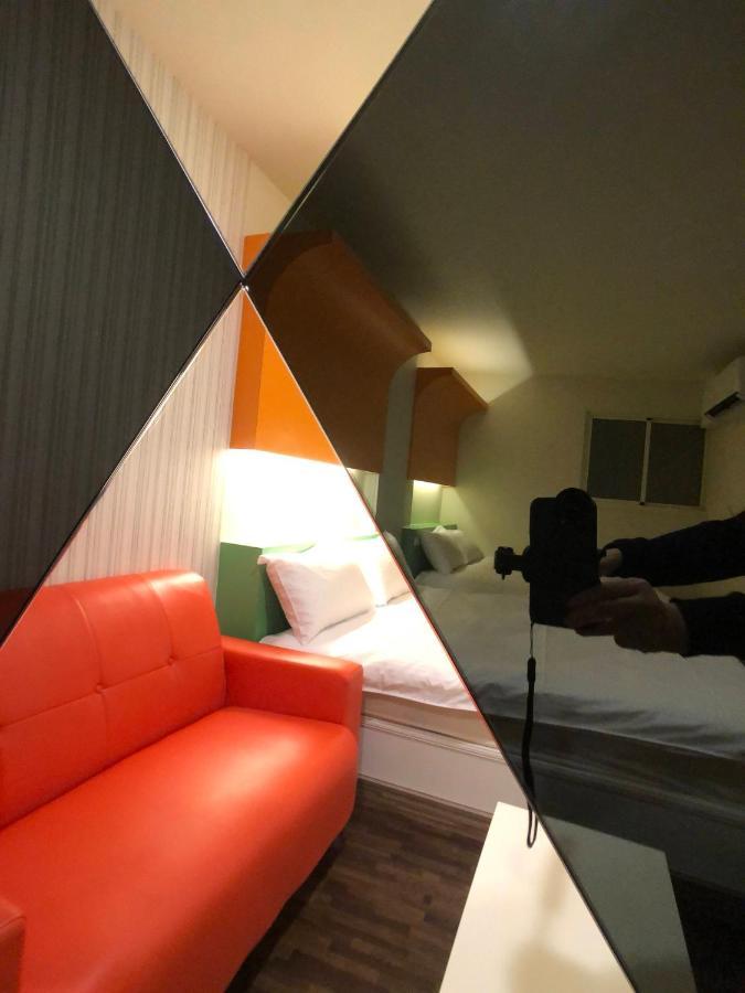 逢甲驛站青年旅舍 Hostel ไถจง ภายนอก รูปภาพ